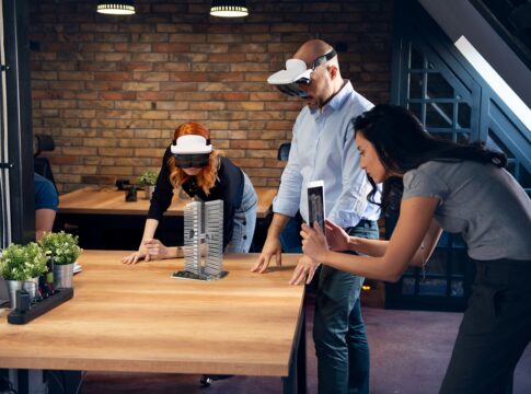 What is virtual reality and how it is affecting the real world?