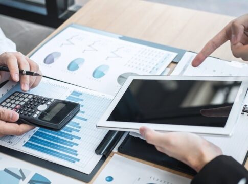 How financial advisory can help your business to grow further?