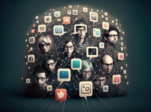 Artificial Intelligence in Social Media: Mitigating Disinformation, Reducing Algorithmic Bias, and Promoting Fairness and Transparency Across Digital Platforms