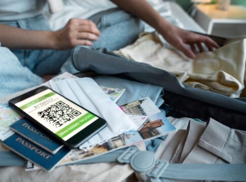 Contactless Solutions in the Travel Industry: Payments, Check-ins, & Services