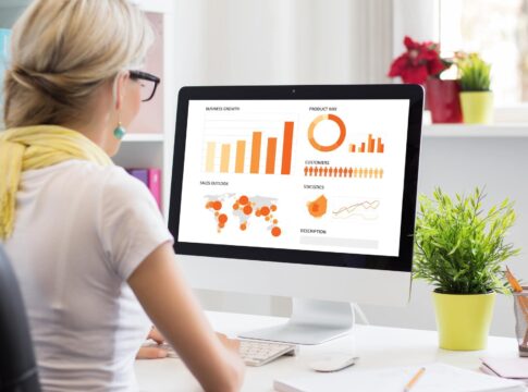 Data-driven Customer Insights: Leveraging Analytics for Enhanced Understanding and Personalization