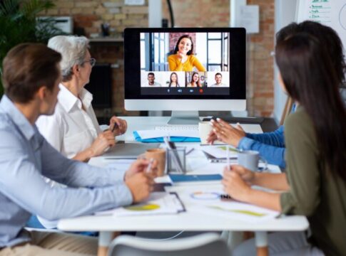 Virtual Collaboration: Transforming Remote Work and Team Communication
