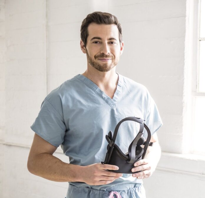 Justin Barad, MD Co-Founder & CEO Osso VR